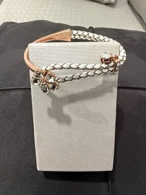Swarovski Crystal Floral White Braided Bangle Bracelet 7”-7.5” Rose Gold  $70